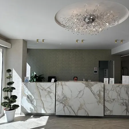 Tropic - Fronte Mare Отель 3*