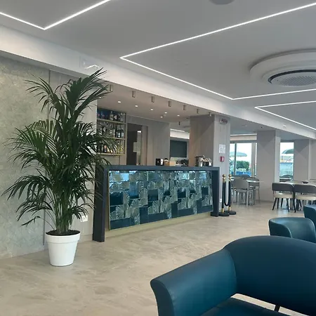 Hotel Tropic - Fronte Mare Riccione