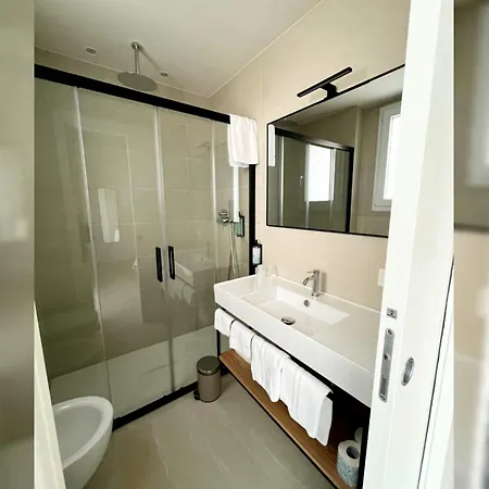 Отель Tropic - Fronte Mare 3*