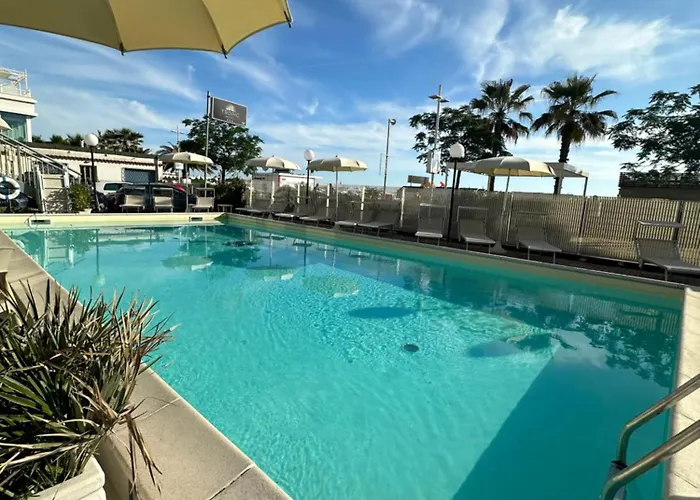 Tropic - Fronte Mare 3* Riccione