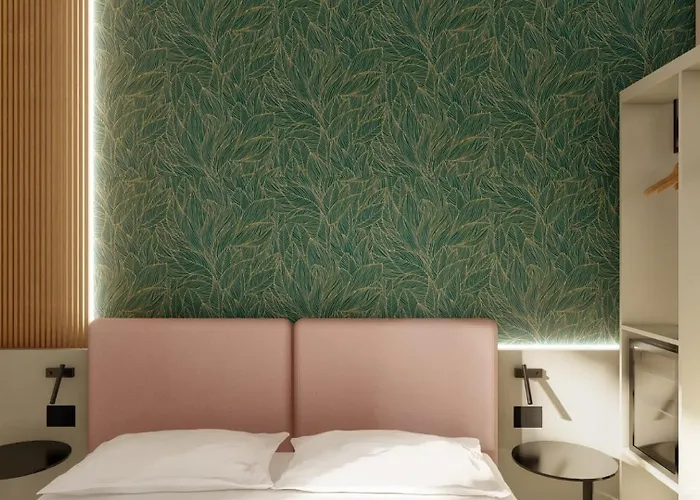 Tropic - Fronte Mare מלון 3*